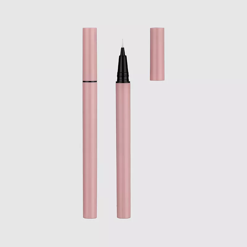 Emballage eye-liner liquide de précision à bille