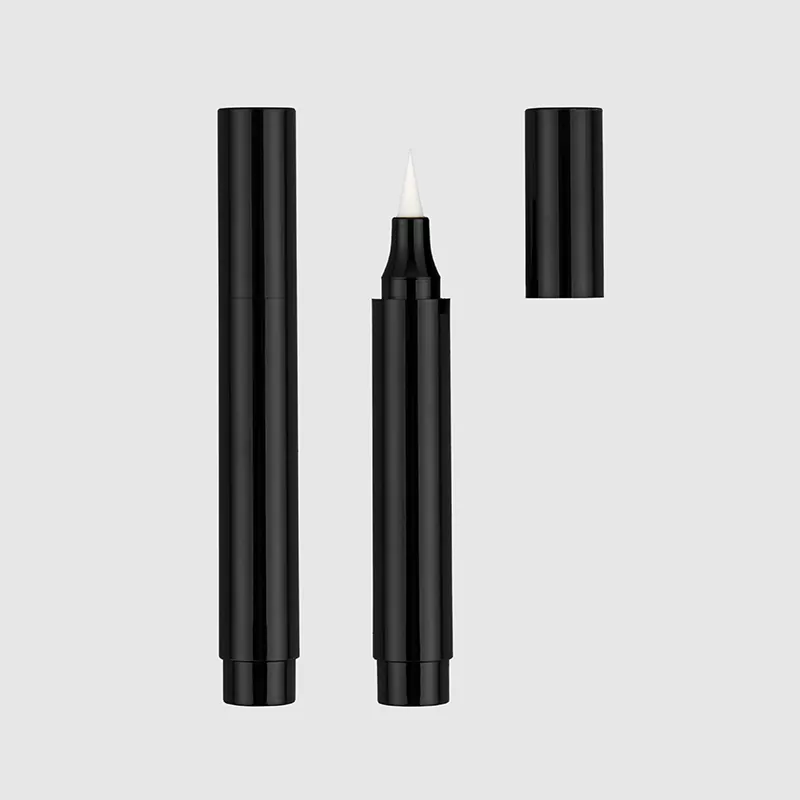 Eyeliner liquide audacieux avec emballage de pointe en coton